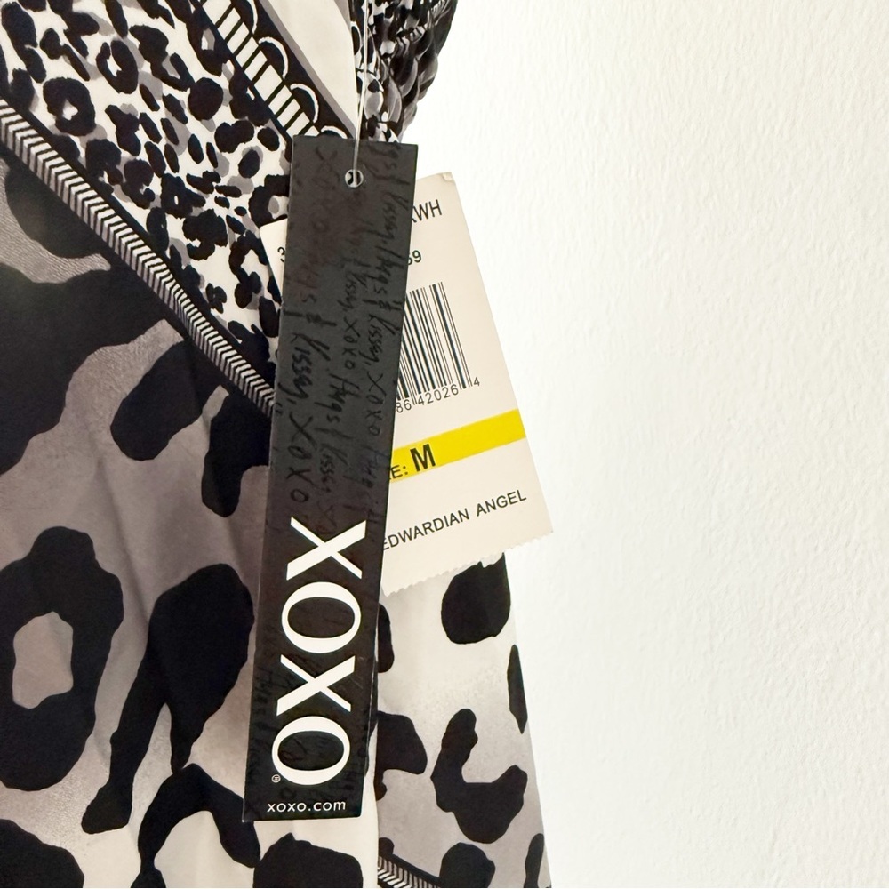 NEW Deadstock Y2K XOXO Satin Handkerchief Hem Leopard Halter Top Size Medium (M) - Picture 9 of 9
